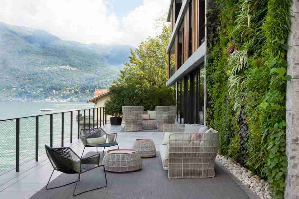 Located in the small village of Torno on Lake Como’s southeastern shore, this new location stands out from the other luxury hotels in the area with its contemporary look of stone, wood, and copper.