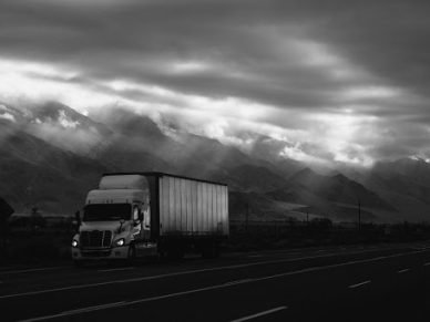 Top 5 GPS Tracking Systems For Trucks: Boosting Efficiency and Safety